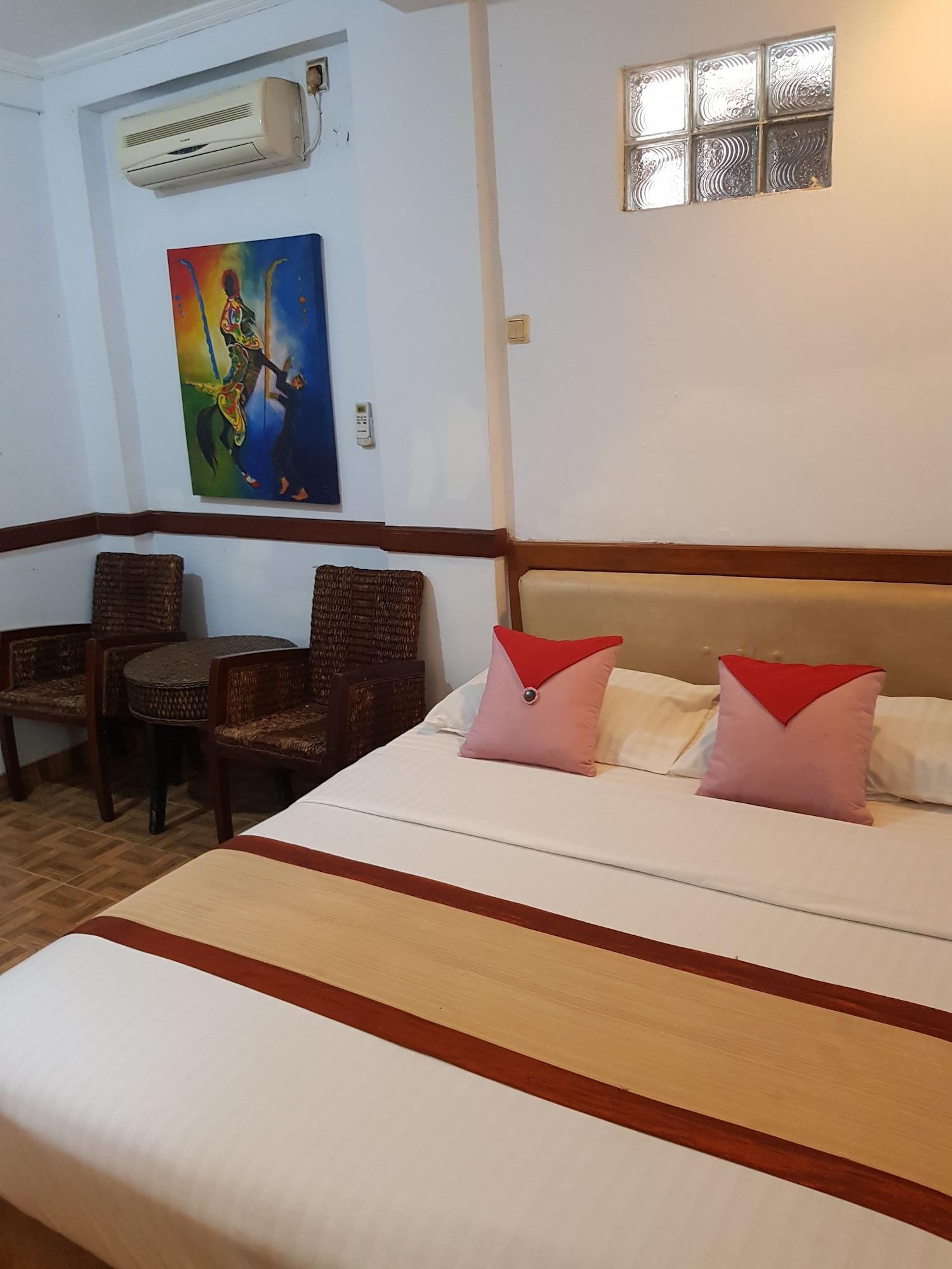 Oyo 1945 Hotel Bali Indah Bandung Extérieur photo