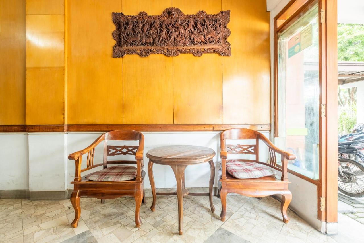 Oyo 1945 Hotel Bali Indah Bandung Extérieur photo